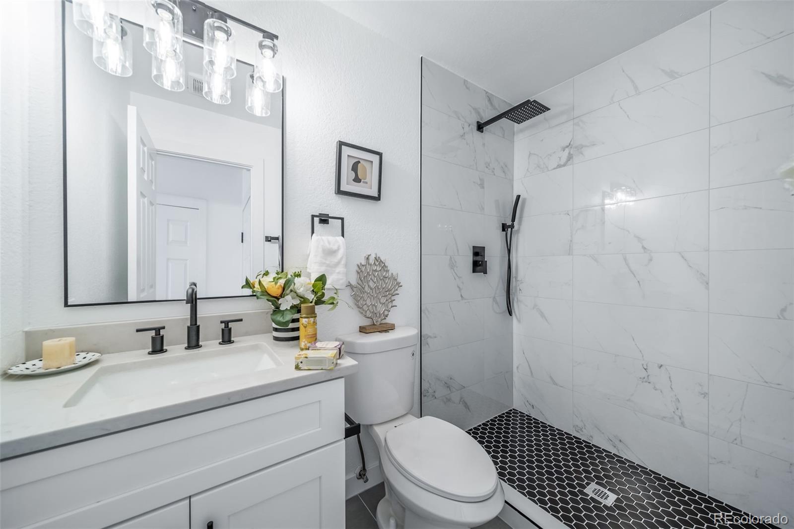 MLS Image #19 for 16086 e ithaca place,aurora, Colorado