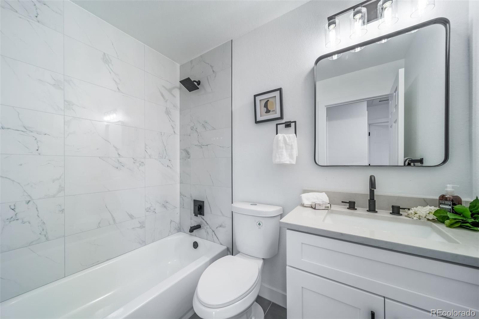 MLS Image #22 for 16086 e ithaca place,aurora, Colorado