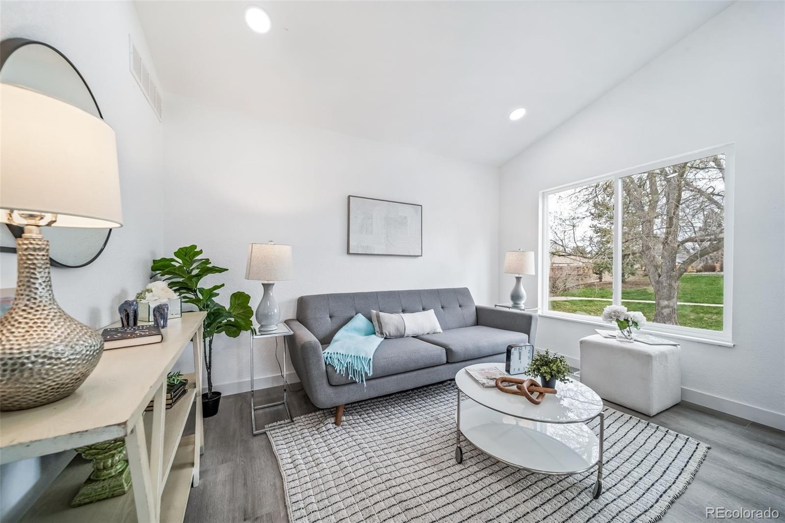 MLS Image #3 for 16086 e ithaca place,aurora, Colorado