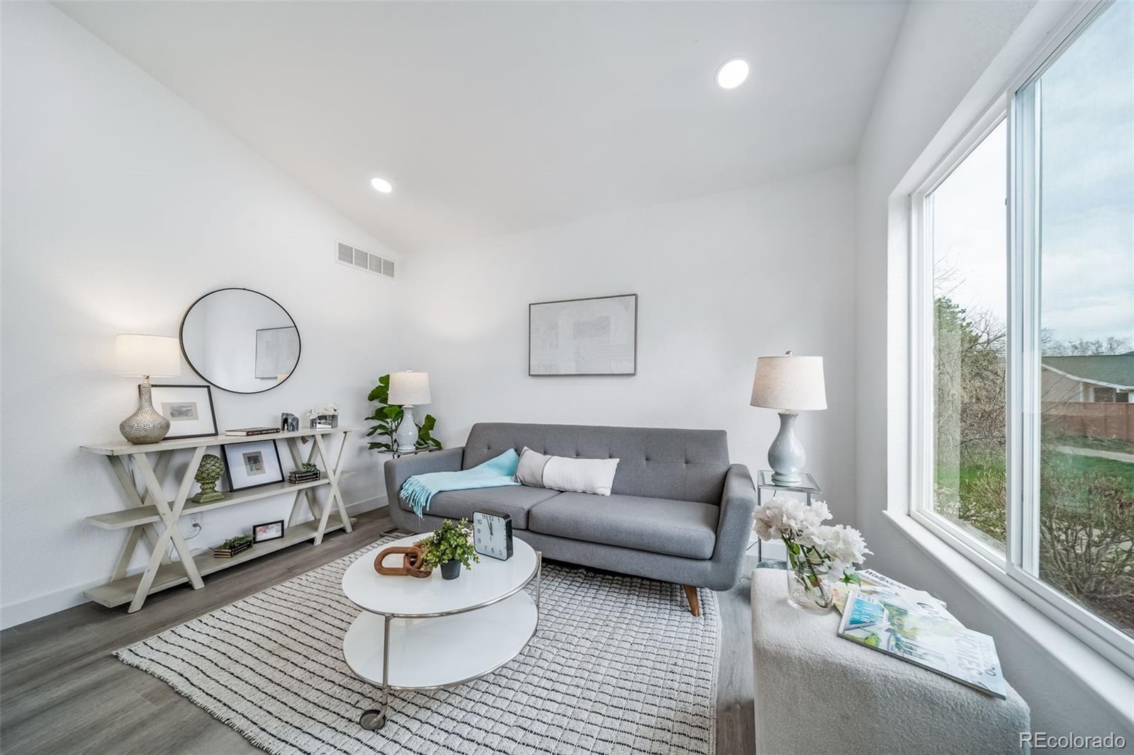 MLS Image #5 for 16086 e ithaca place,aurora, Colorado