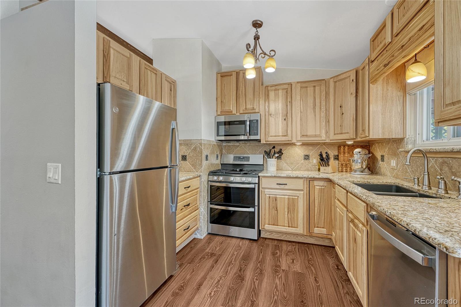 MLS Image #8 for 18056 e mansfield avenue,aurora, Colorado