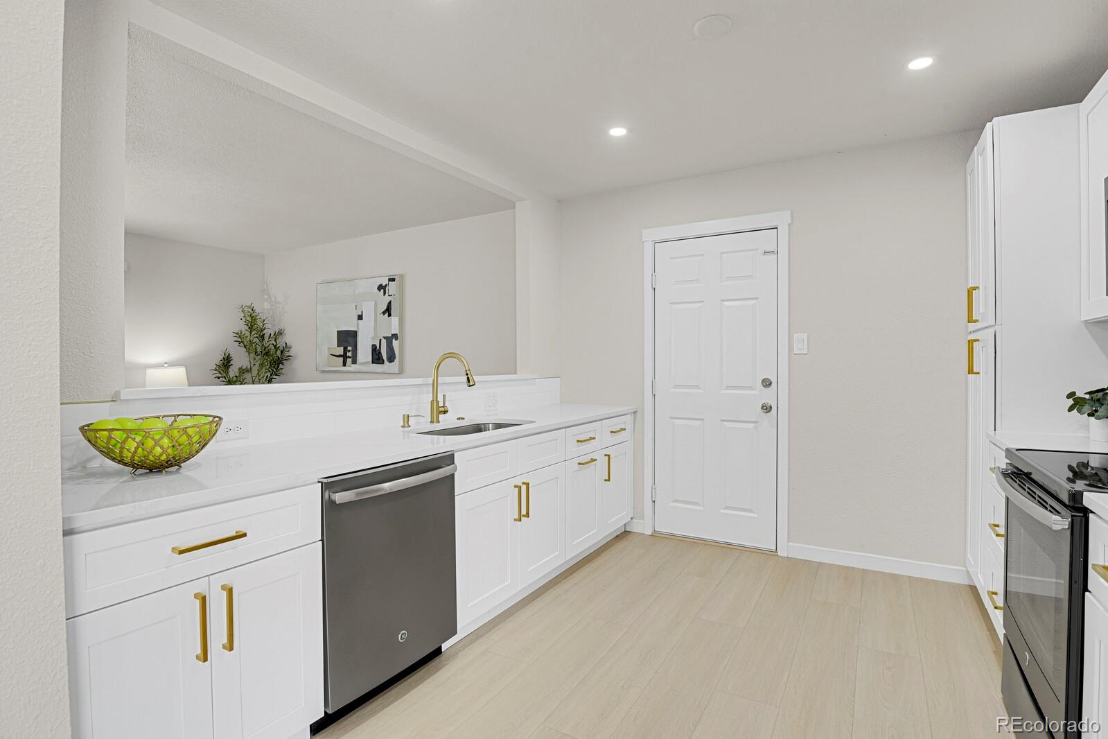 MLS Image #10 for 4425  misty drive,colorado springs, Colorado