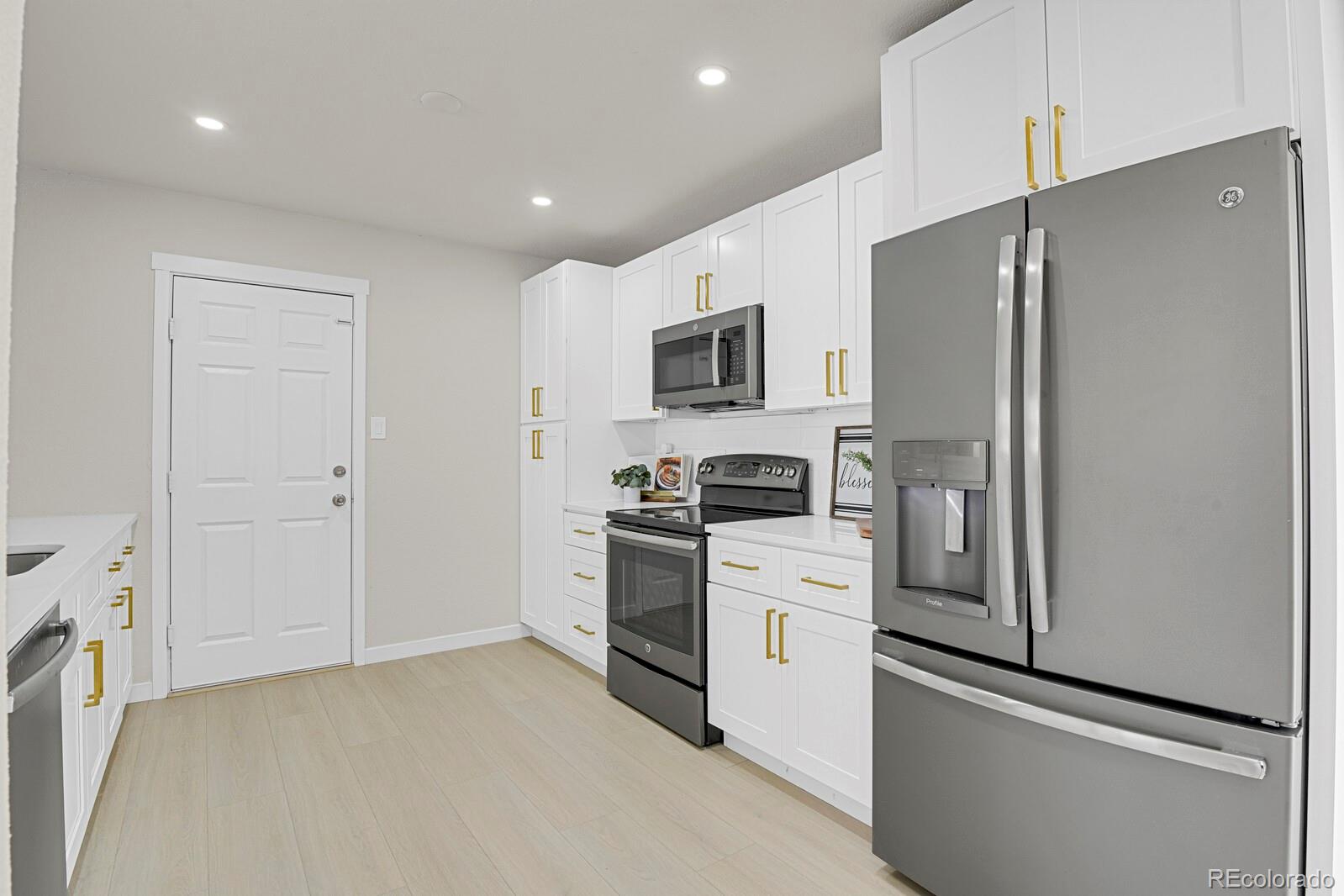 MLS Image #9 for 4425  misty drive,colorado springs, Colorado