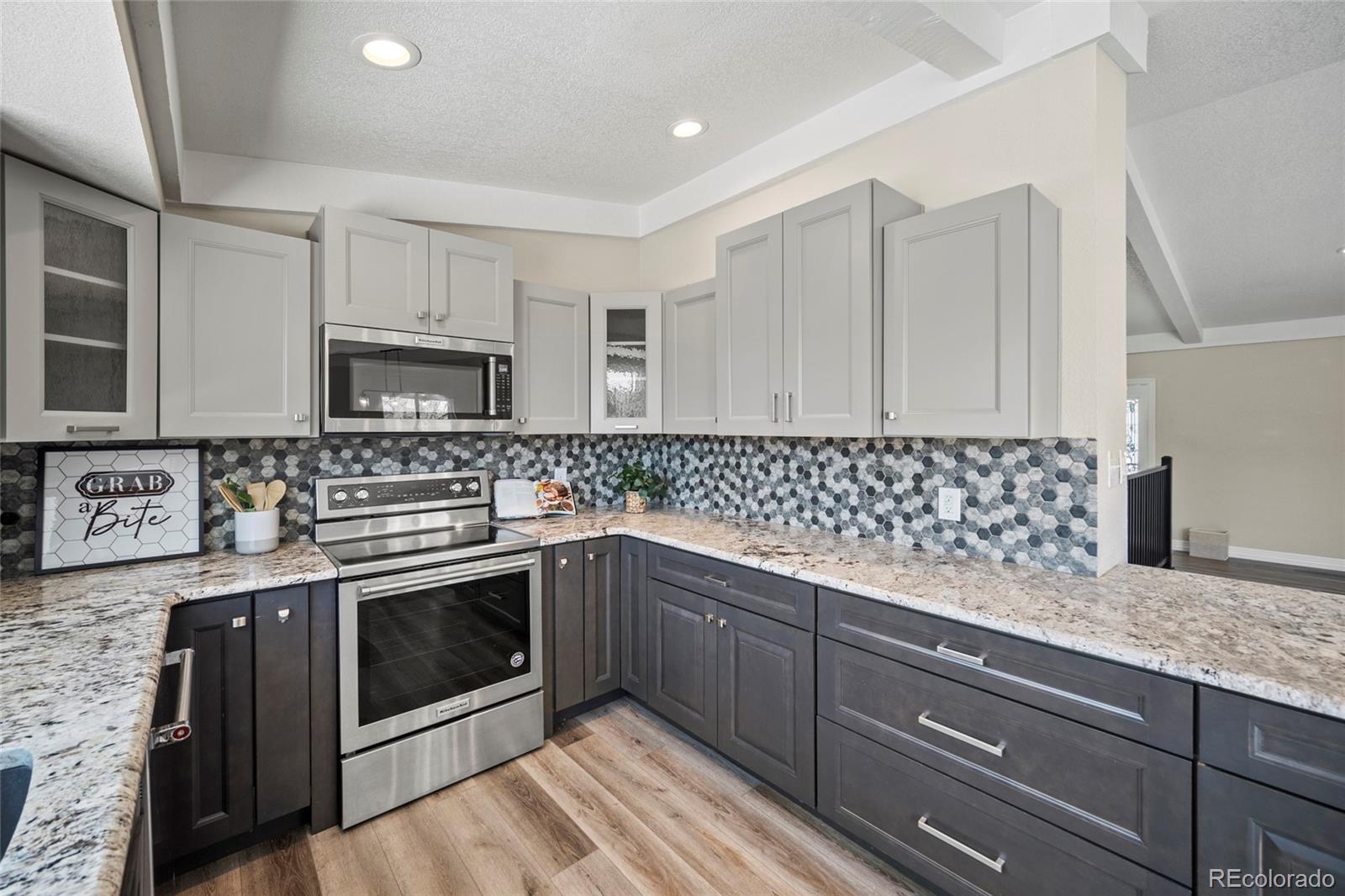 MLS Image #14 for 3120  wesley place,colorado springs, Colorado