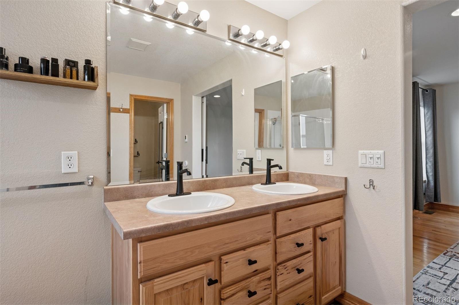 MLS Image #12 for 4386 s independence ,littleton, Colorado