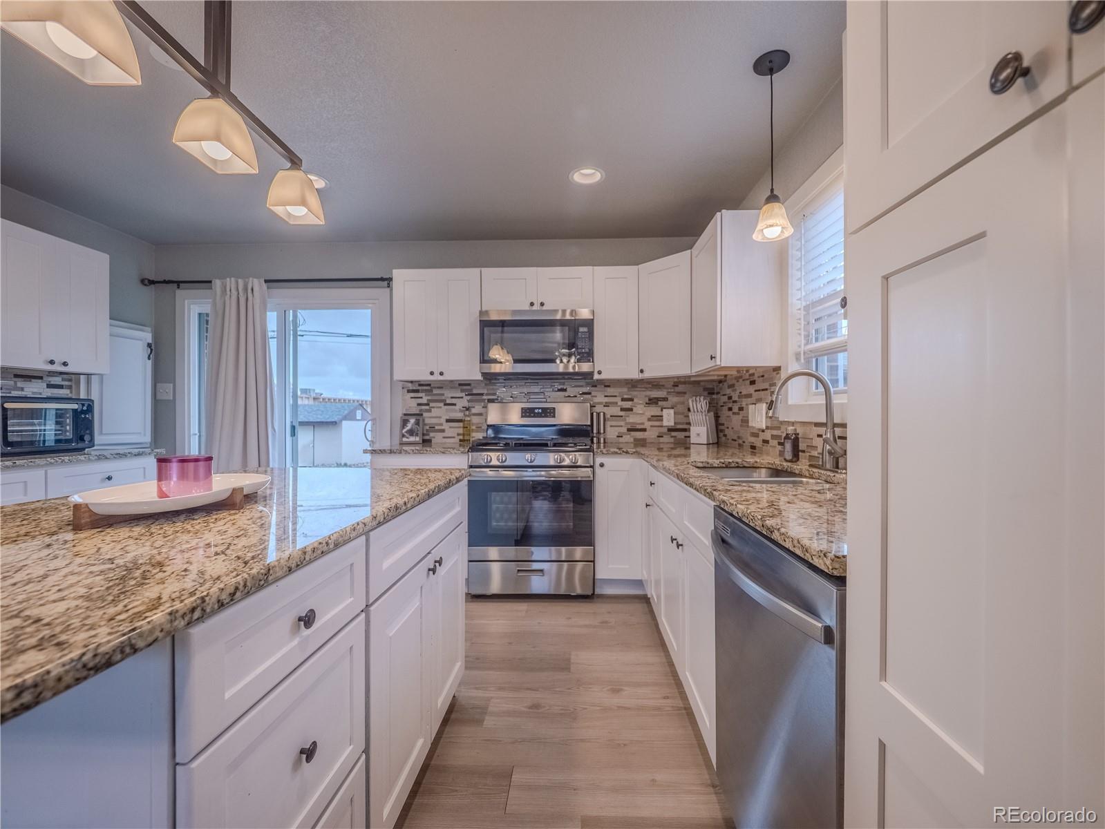 MLS Image #13 for 10948  murray drive,northglenn, Colorado