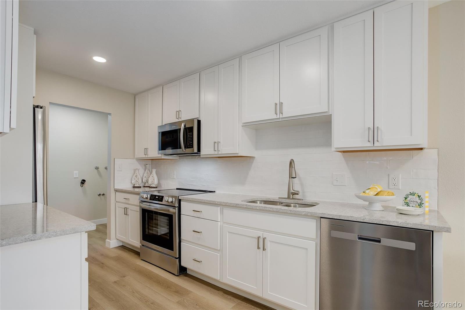 MLS Image #7 for 167 s upham court,lakewood, Colorado