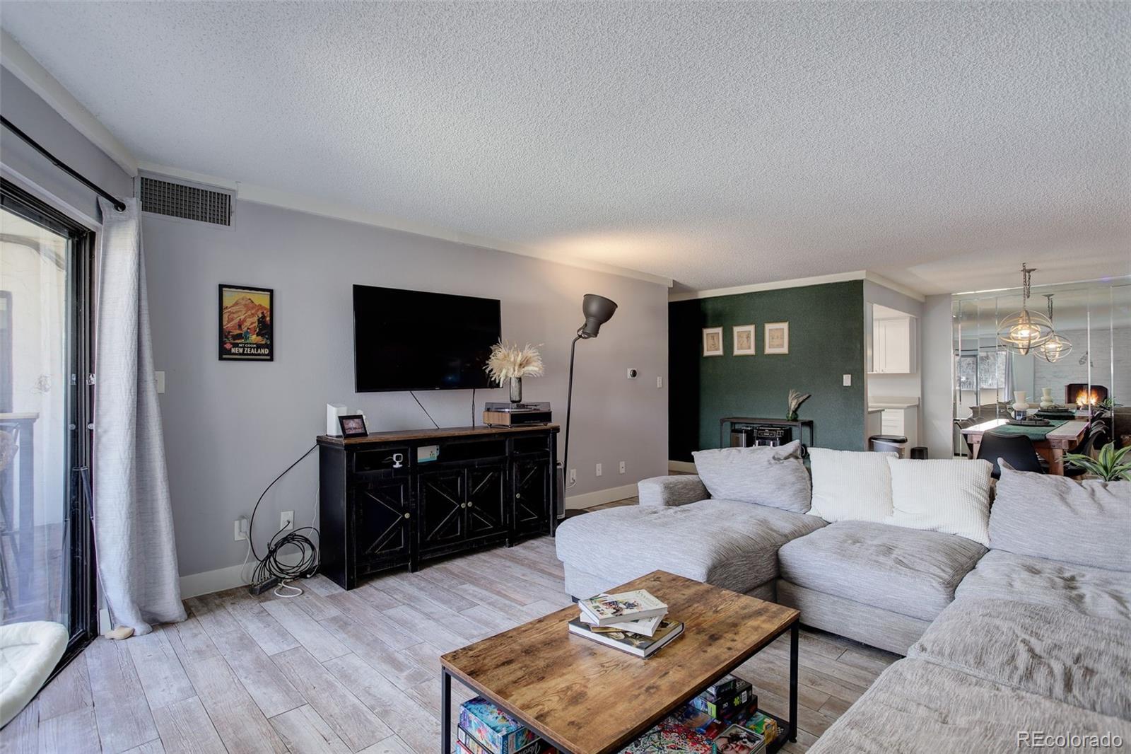 MLS Image #8 for 7201 e quincy avenue,denver, Colorado