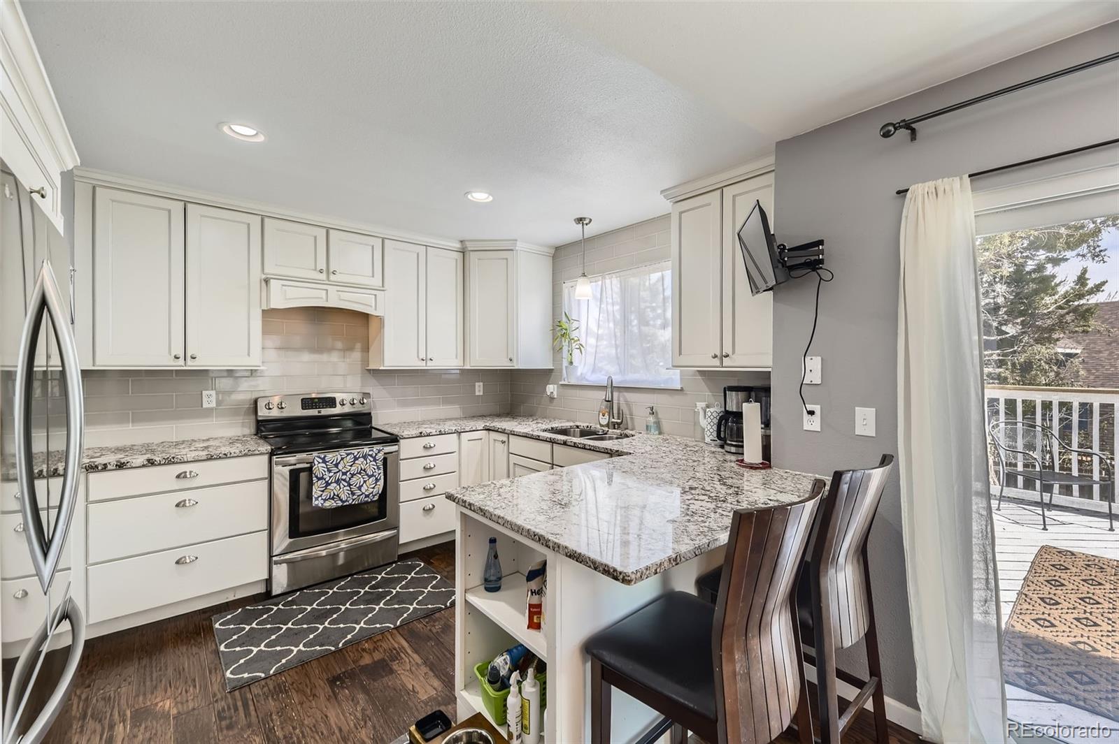 MLS Image #7 for 4222 s himalaya way,aurora, Colorado
