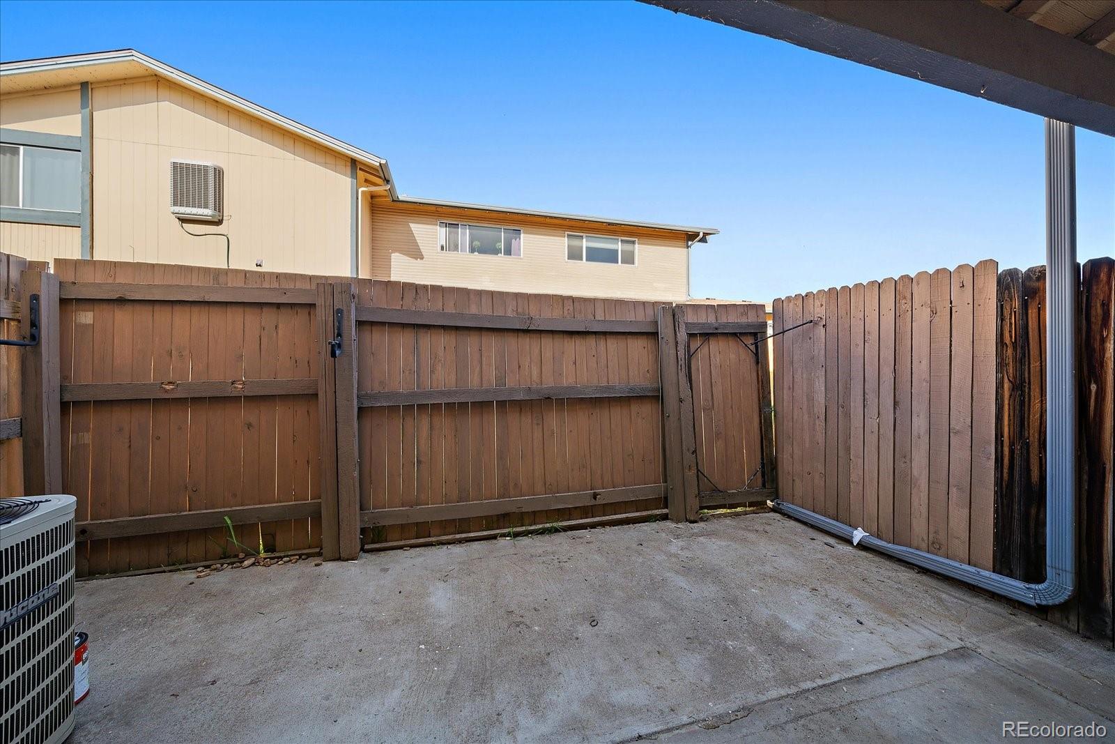 MLS Image #12 for 1028  coronado parkway,denver, Colorado