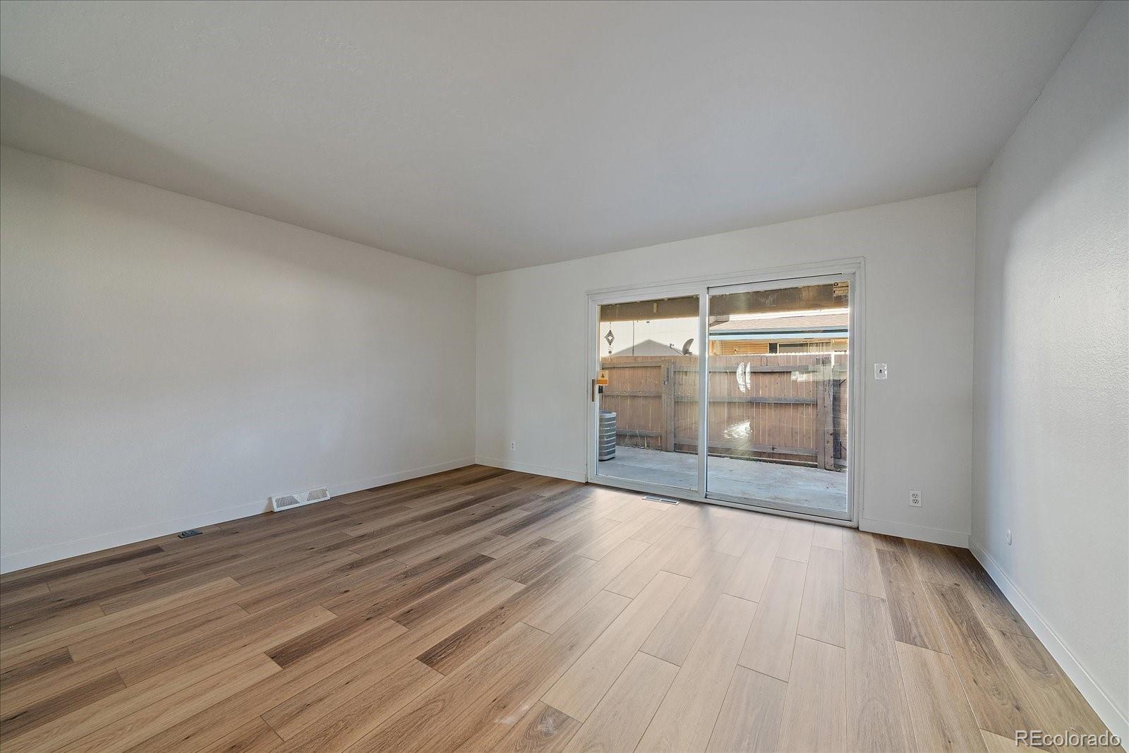 MLS Image #4 for 1028  coronado parkway,denver, Colorado