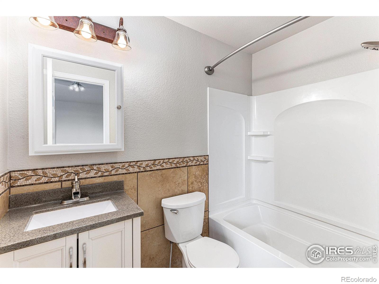 MLS Image #13 for 872 s carriage drive,milliken, Colorado
