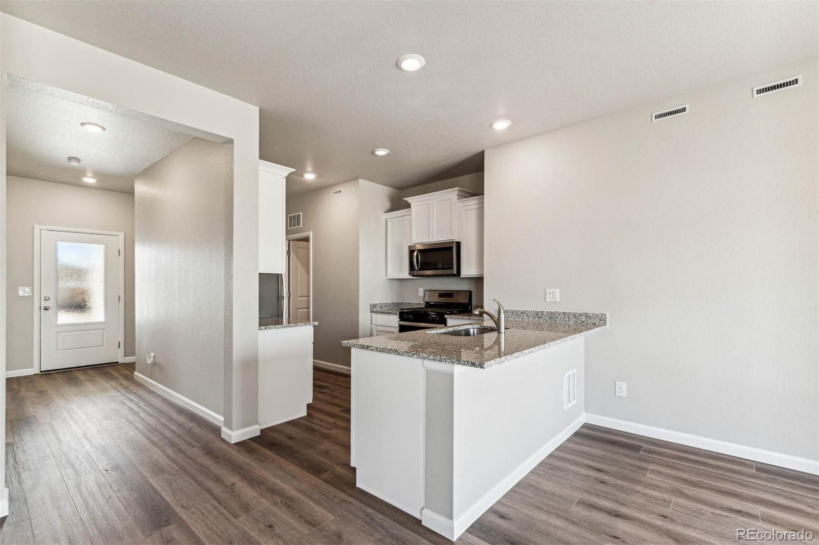 MLS Image #12 for 870  sawdust drive,brighton, Colorado