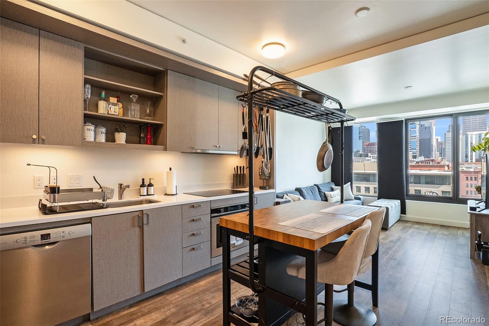MLS Image #5 for 1750  wewatta street 728,denver, Colorado