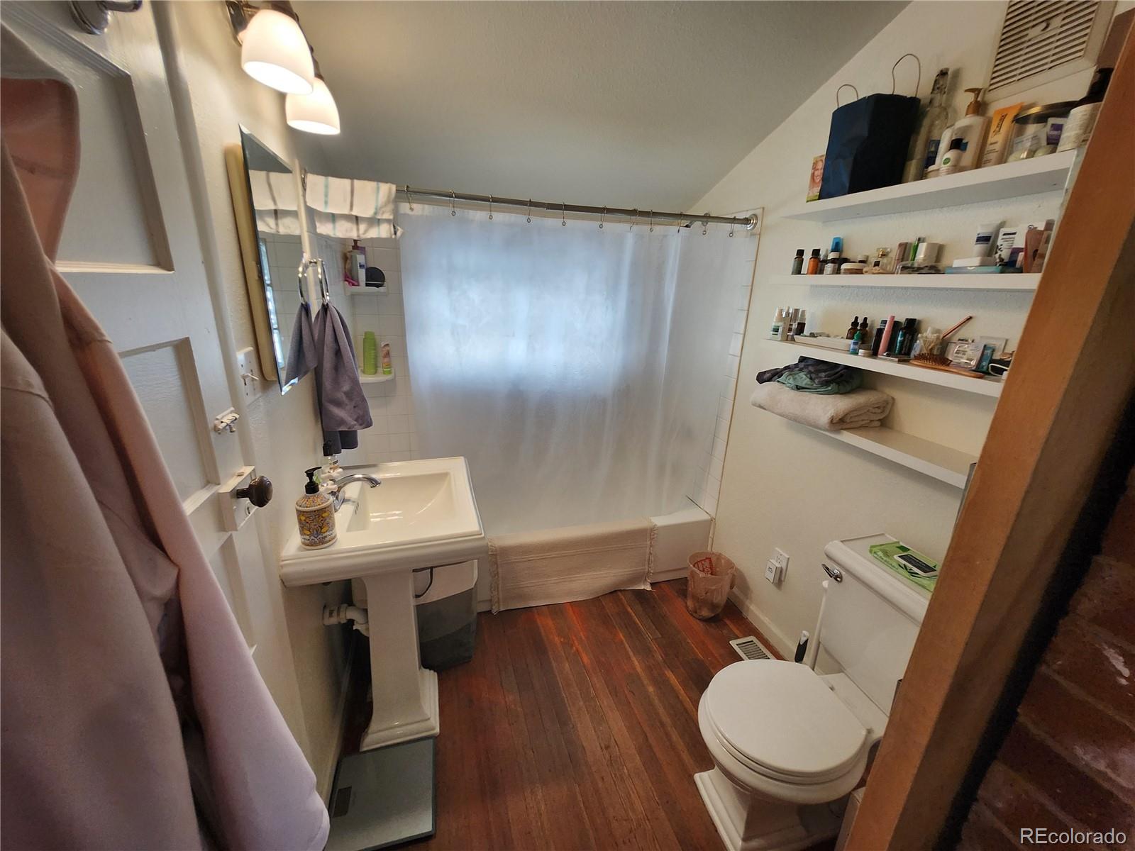 MLS Image #17 for 1661 s lincoln street,denver, Colorado