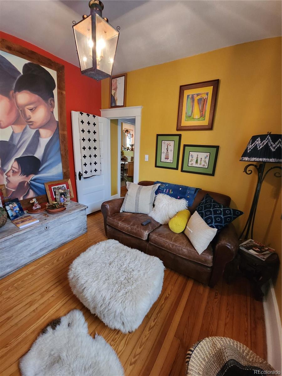 MLS Image #20 for 1661 s lincoln street,denver, Colorado