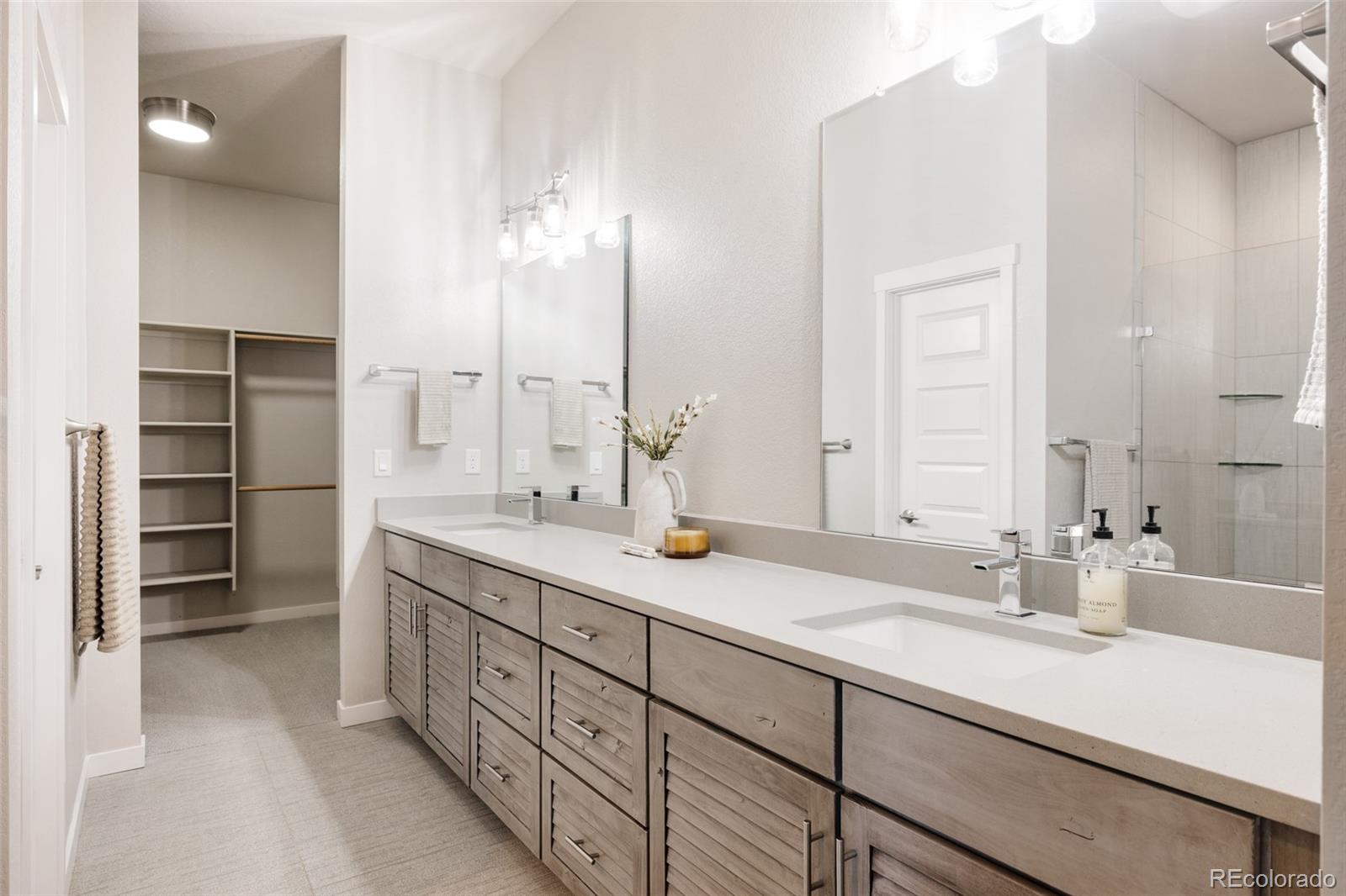 MLS Image #15 for 9091 e 61st avenue,denver, Colorado