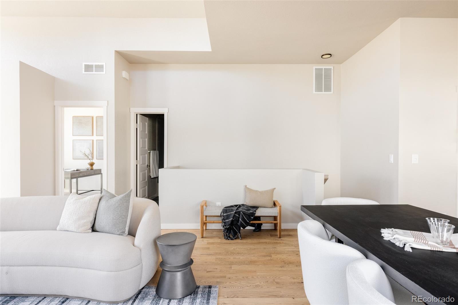 MLS Image #6 for 9091 e 61st avenue,denver, Colorado