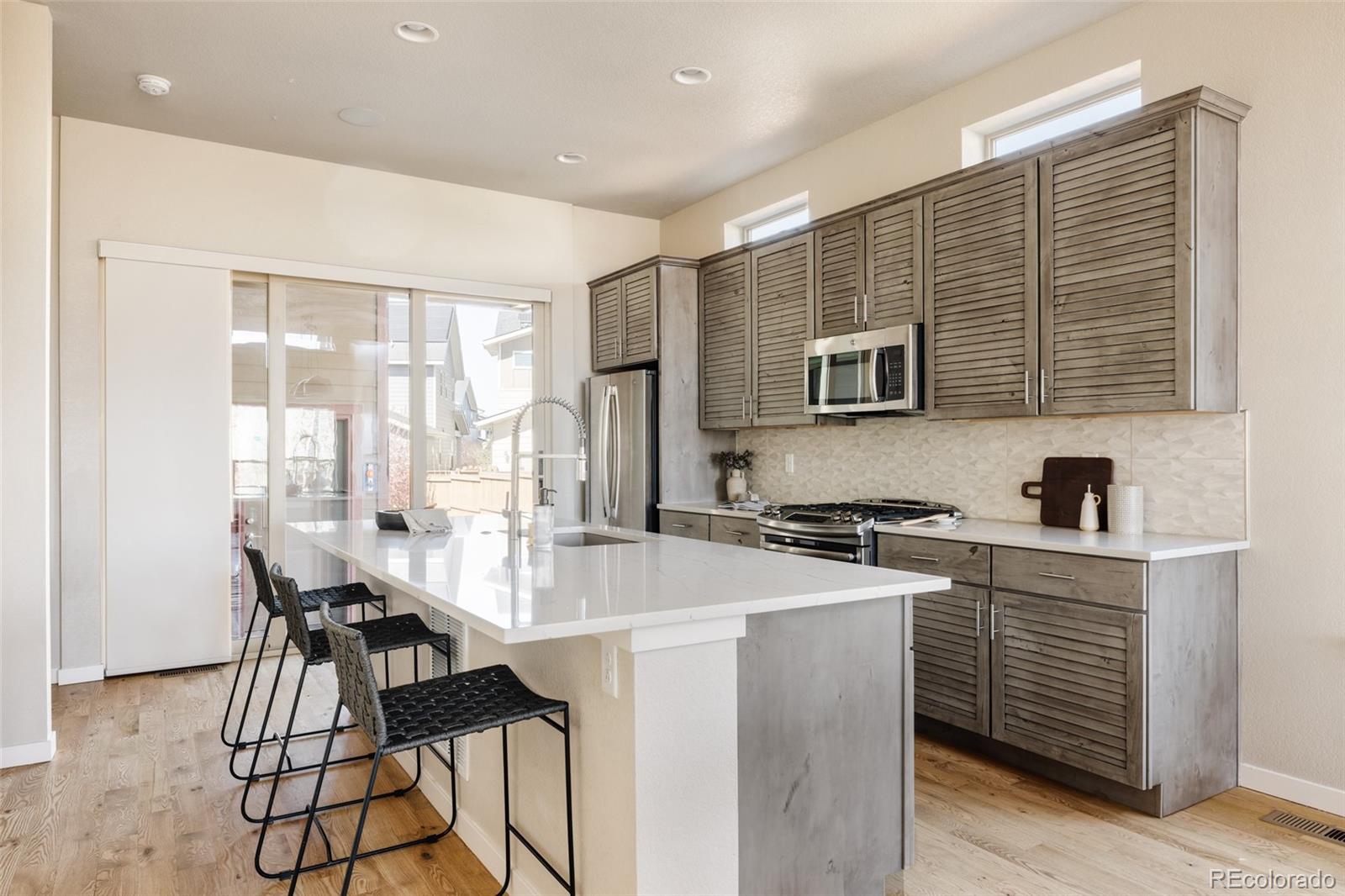 MLS Image #7 for 9091 e 61st avenue,denver, Colorado