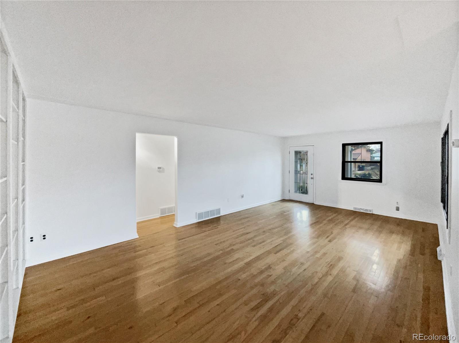 MLS Image #11 for 2900 s downing street,englewood, Colorado