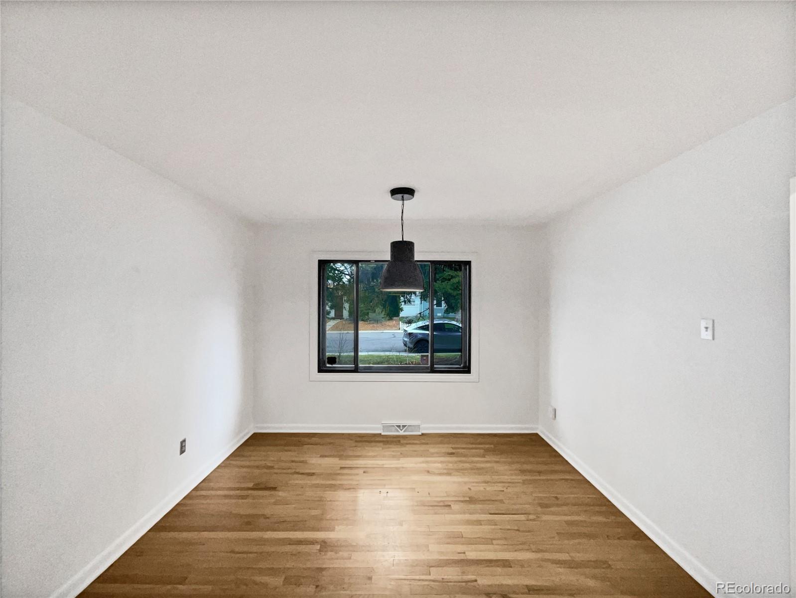 MLS Image #13 for 2900 s downing street,englewood, Colorado