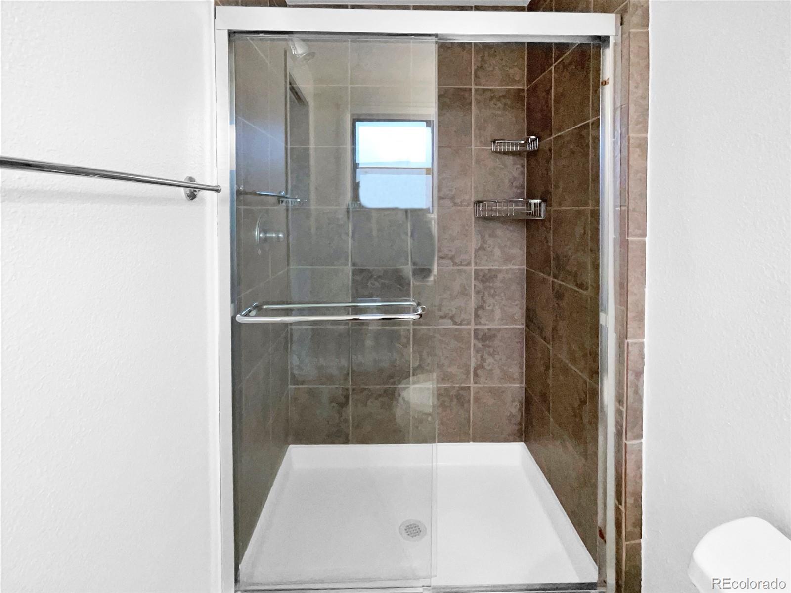 MLS Image #17 for 2900 s downing street,englewood, Colorado