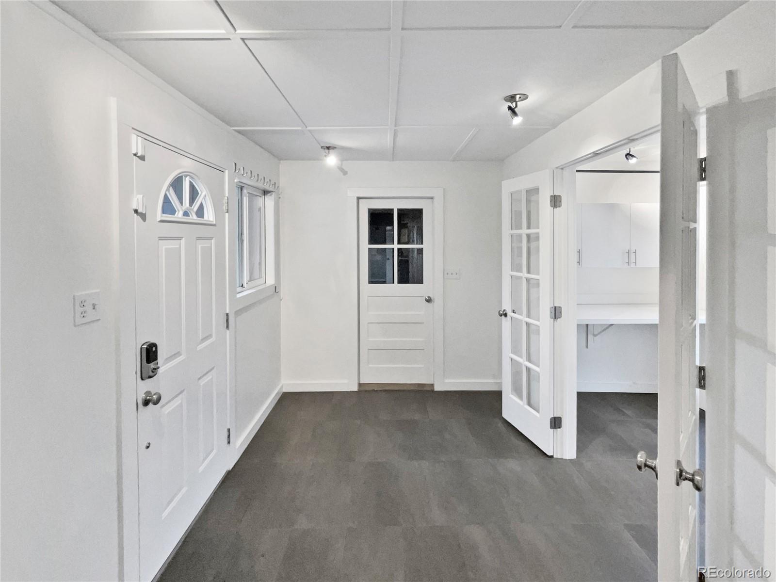 MLS Image #20 for 2900 s downing street,englewood, Colorado