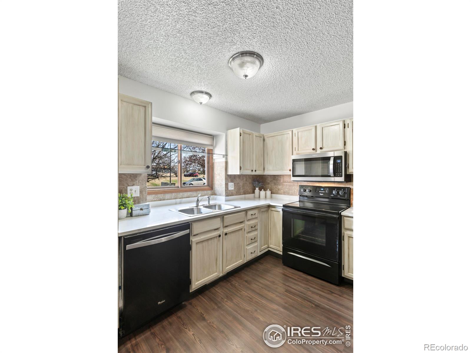 MLS Image #9 for 438 e 42nd street,loveland, Colorado