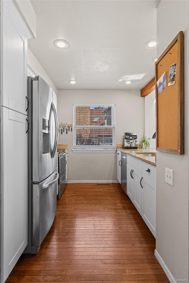 MLS Image #13 for 949 s evanston circle,aurora, Colorado