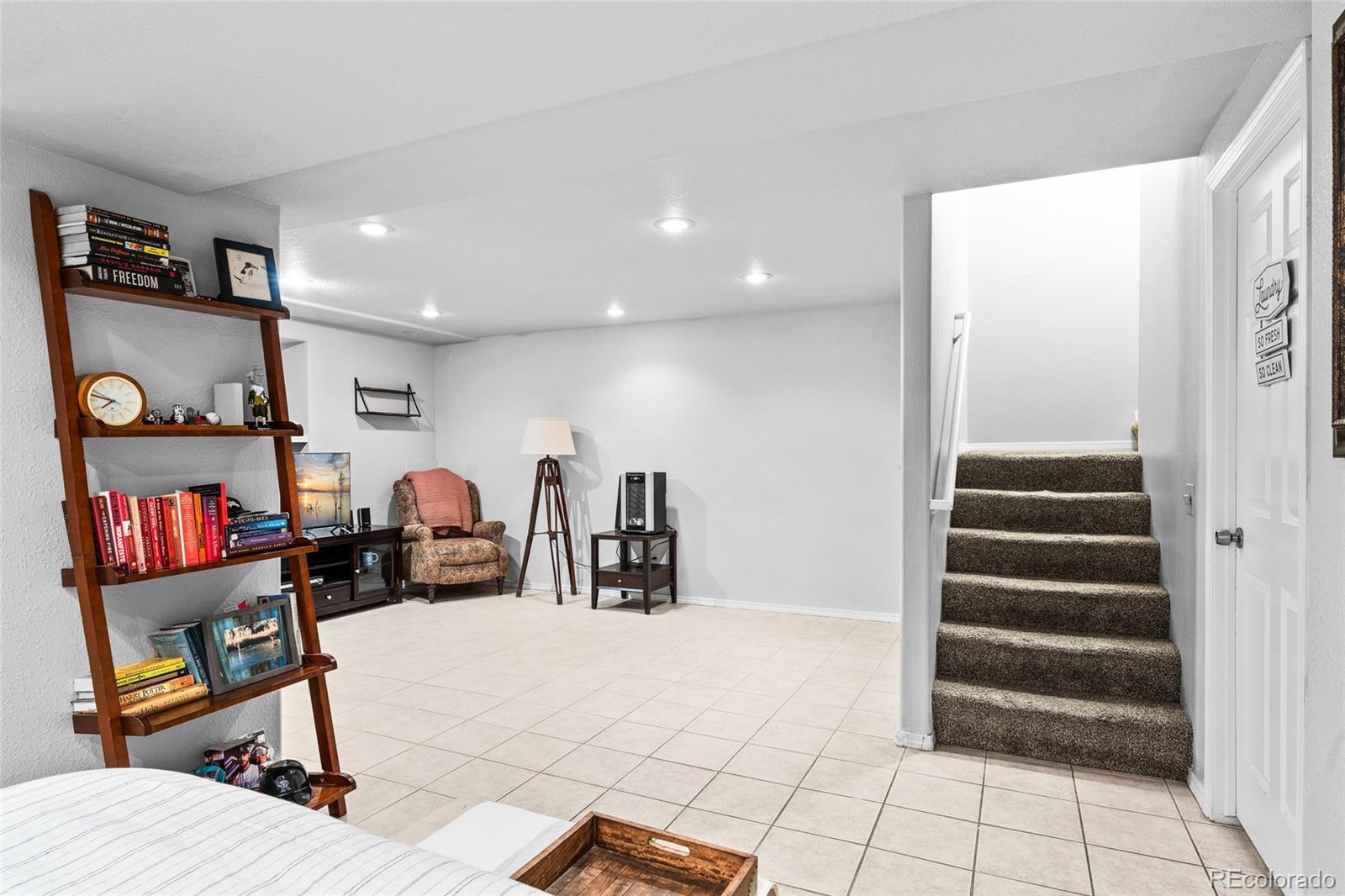 MLS Image #31 for 949 s evanston circle,aurora, Colorado