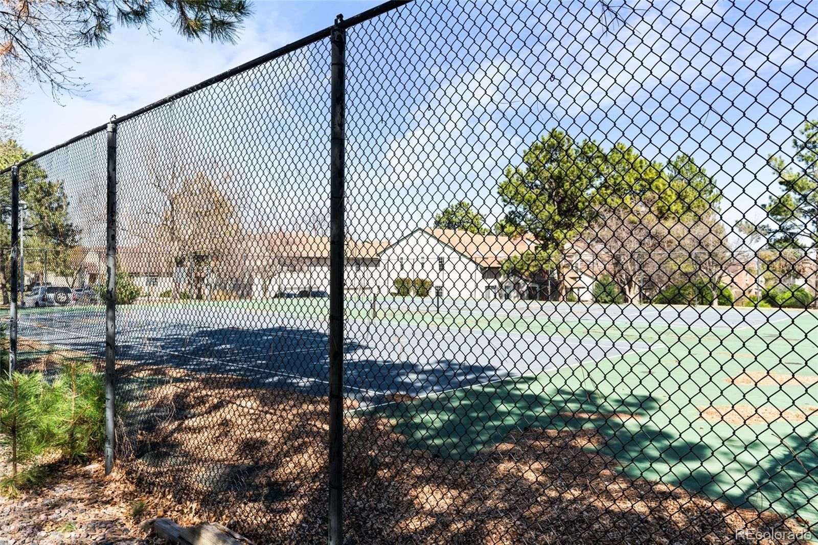 MLS Image #38 for 949 s evanston circle,aurora, Colorado