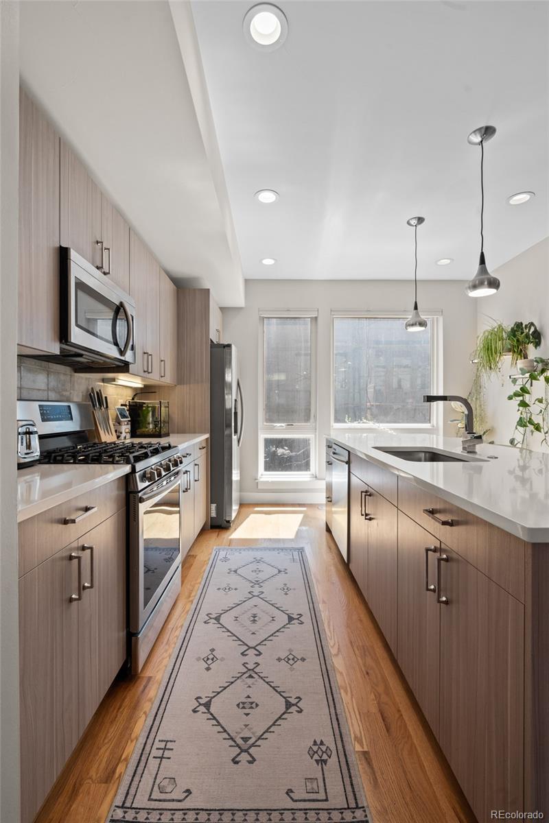 MLS Image #11 for 1215 n perry street,denver, Colorado