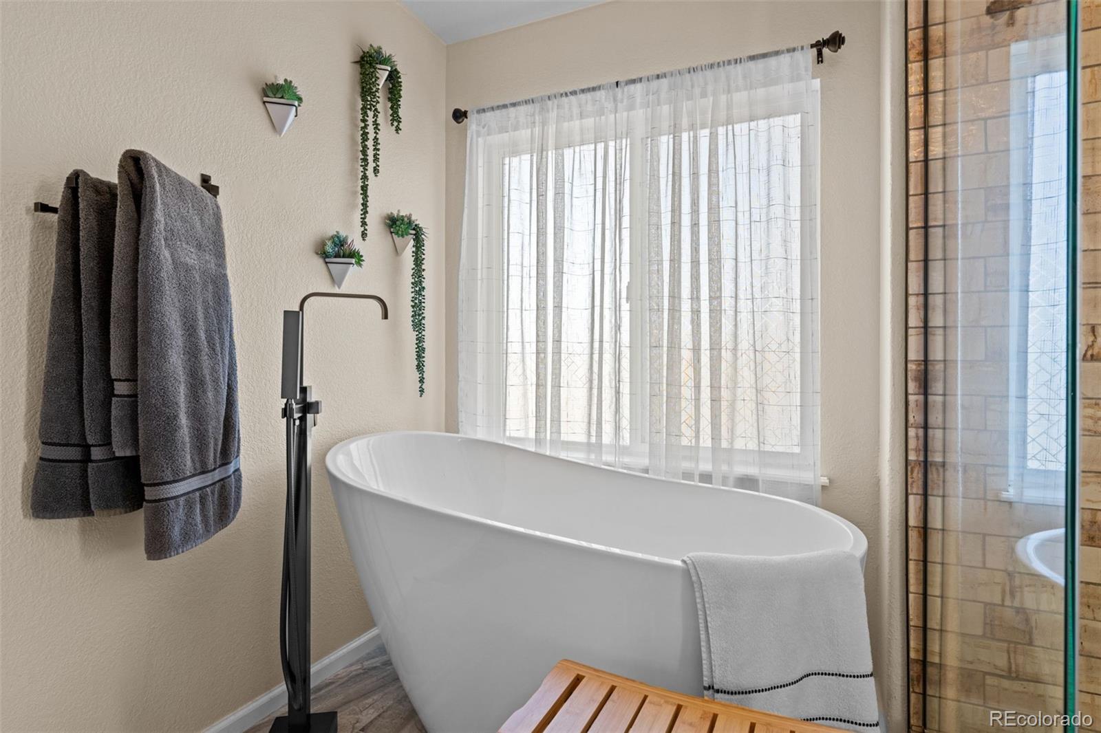 MLS Image #32 for 1271  berganot trail,castle pines, Colorado