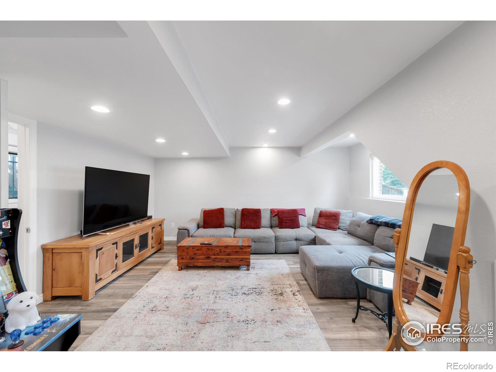 MLS Image #16 for 1622  quivira drive,denver, Colorado