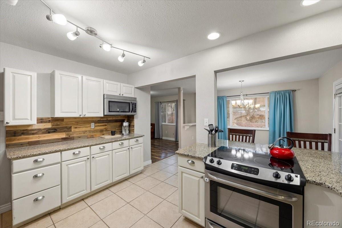 MLS Image #4 for 2121  carmel drive,colorado springs, Colorado