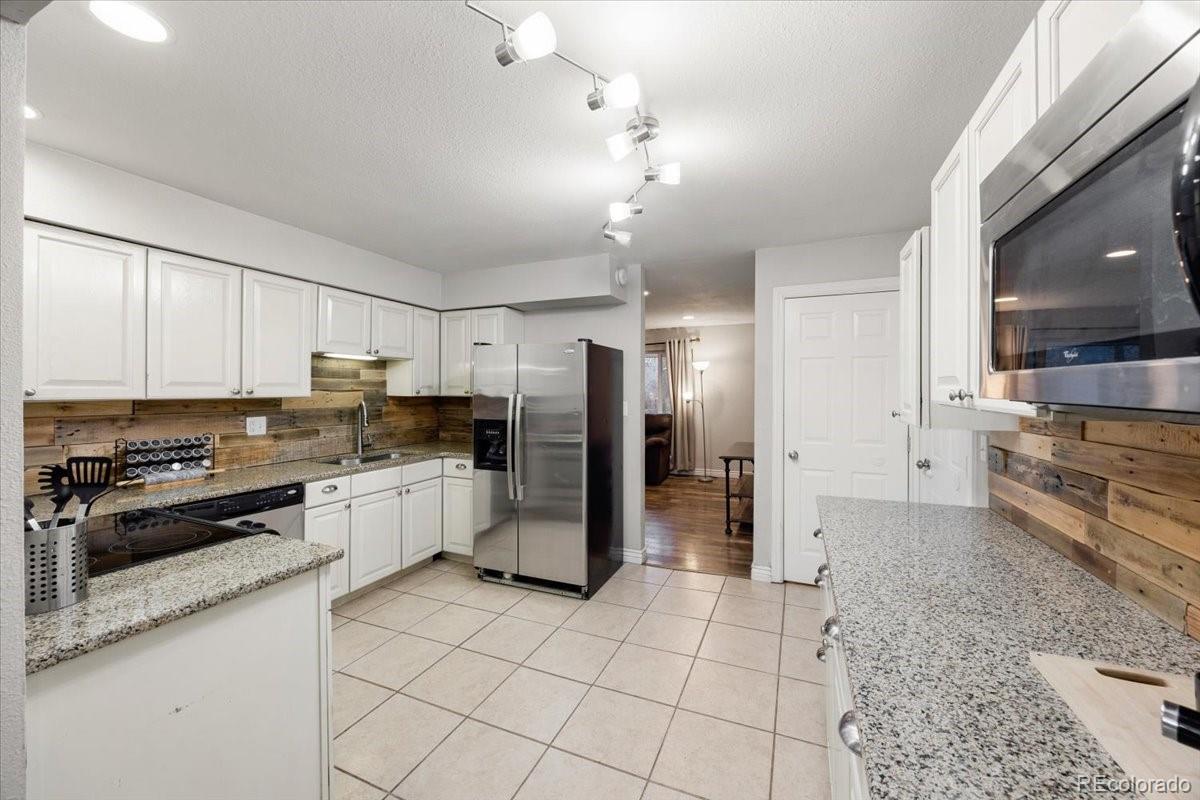 MLS Image #5 for 2121  carmel drive,colorado springs, Colorado