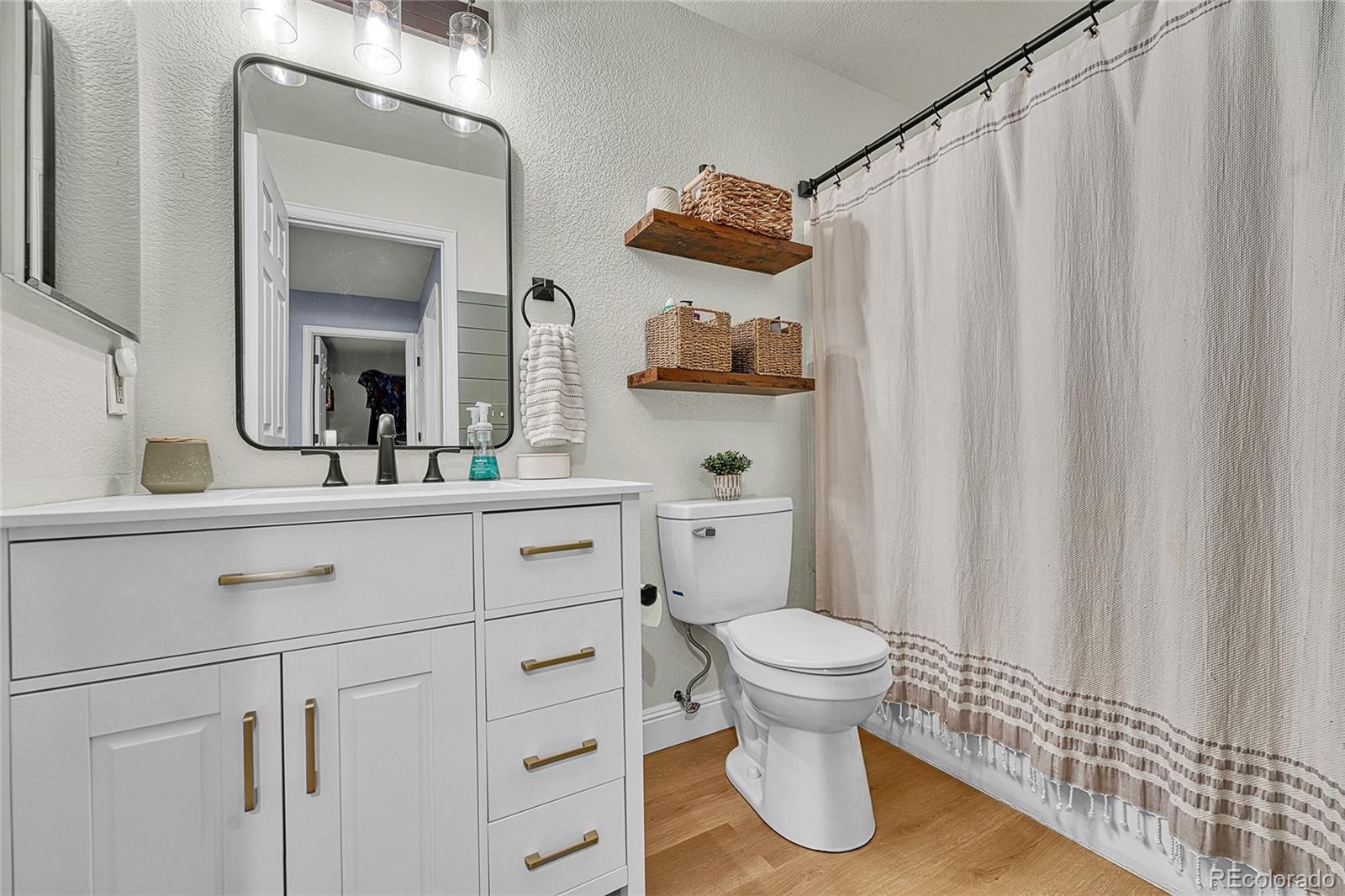 MLS Image #12 for 7946 s kittredge street,englewood, Colorado