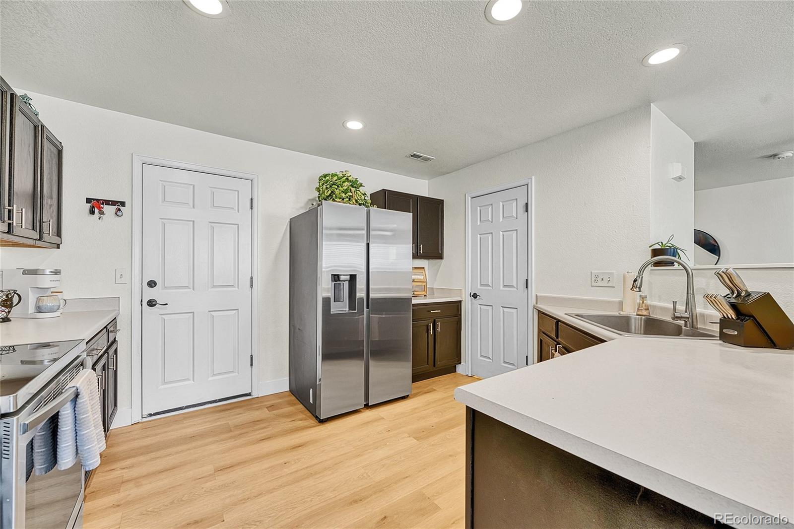 MLS Image #8 for 7946 s kittredge street,englewood, Colorado