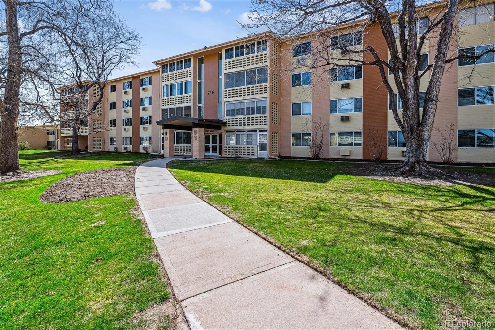 MLS Image #17 for 745 s alton way,denver, Colorado
