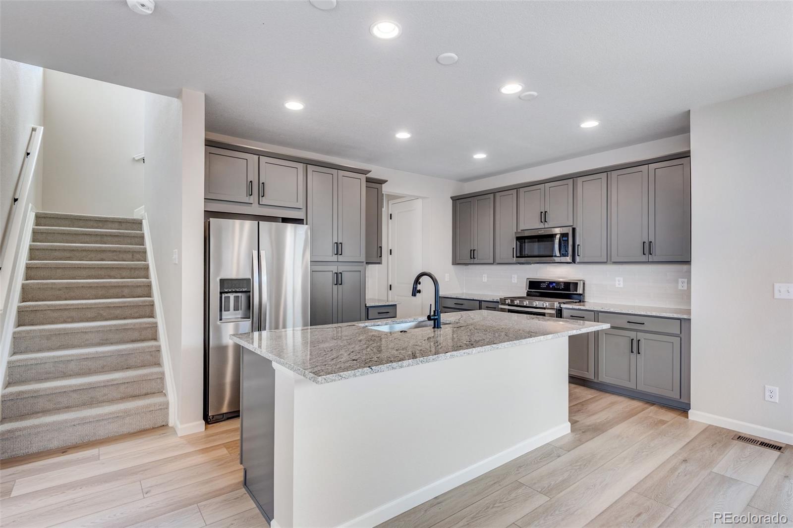 MLS Image #12 for 17824 e 107th place,commerce city, Colorado