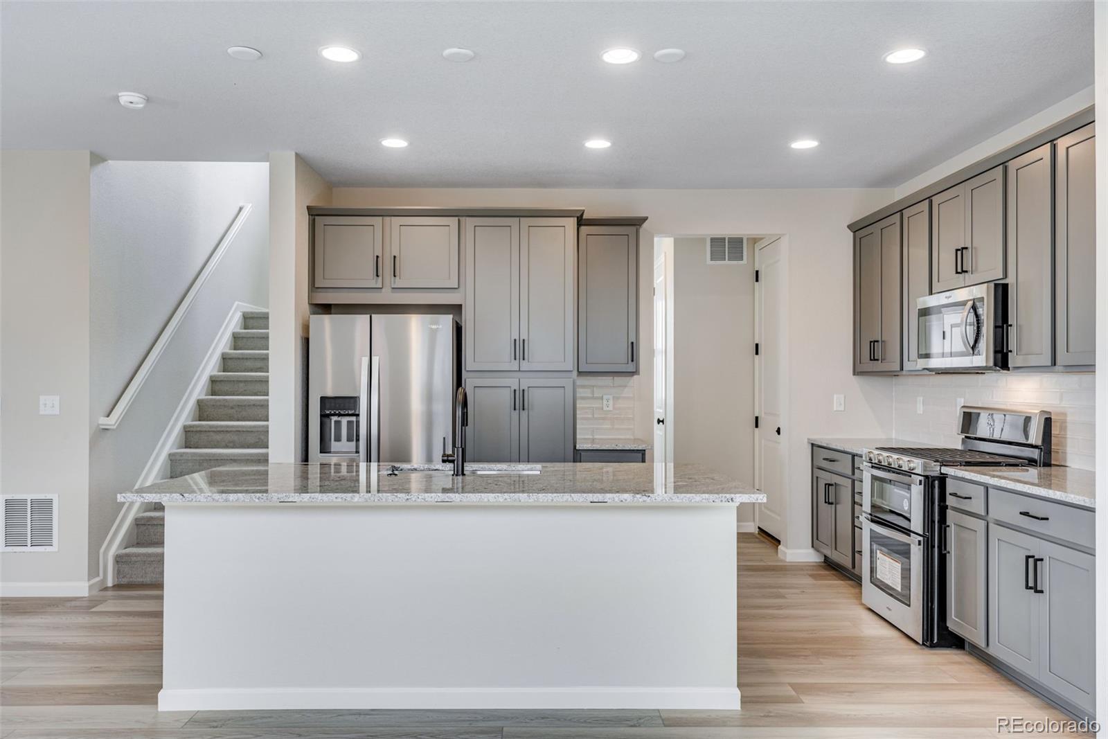 MLS Image #13 for 17824 e 107th place,commerce city, Colorado
