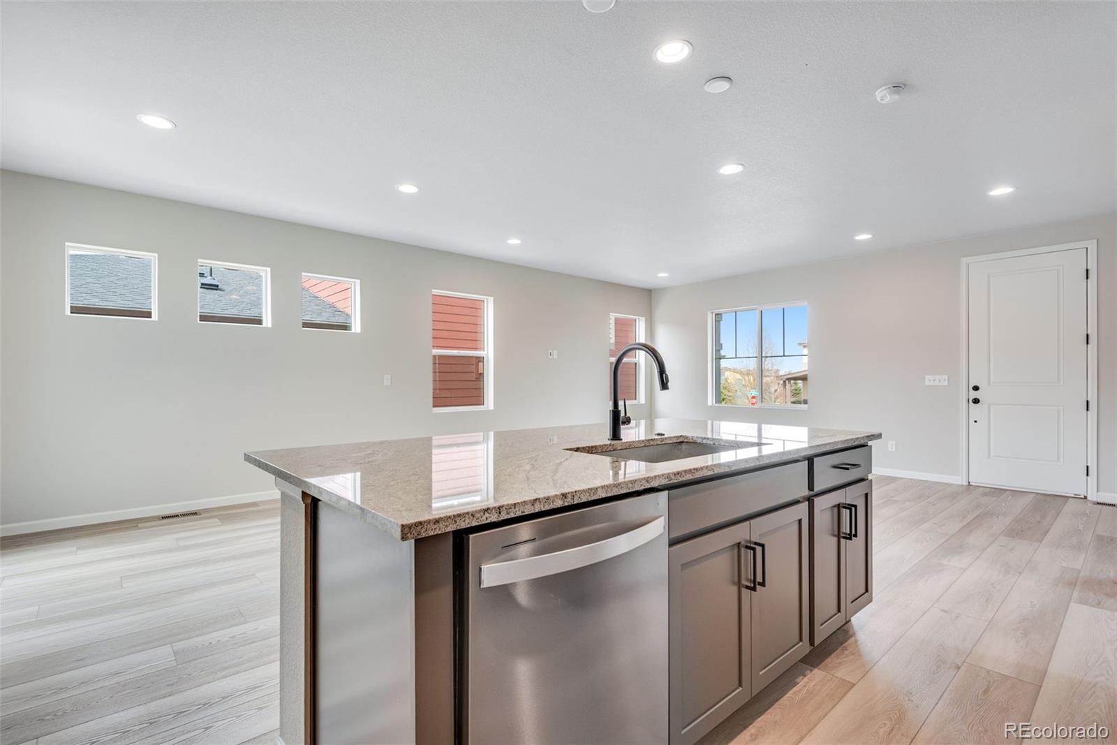 MLS Image #14 for 17824 e 107th place,commerce city, Colorado