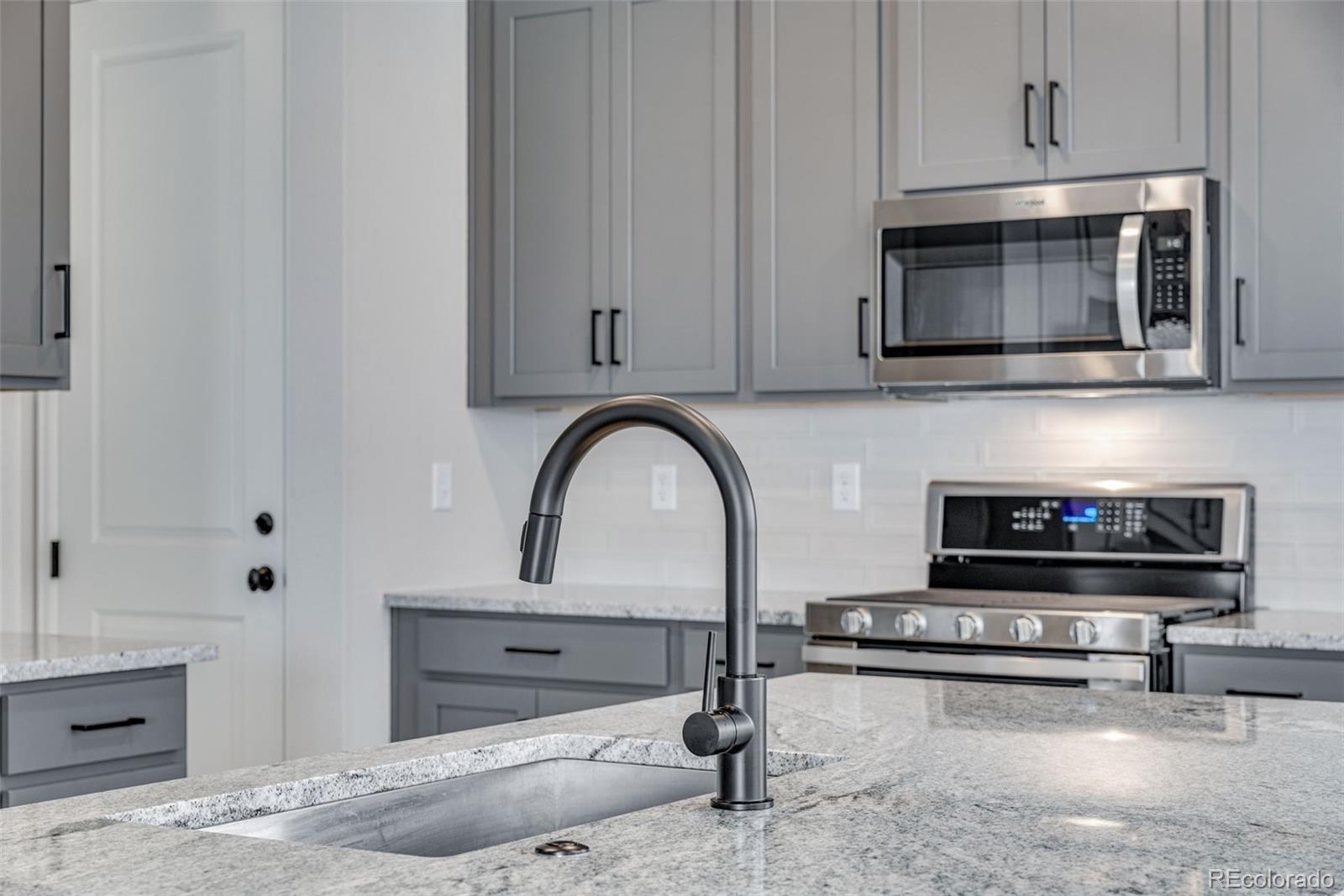 MLS Image #5 for 17824 e 107th place,commerce city, Colorado