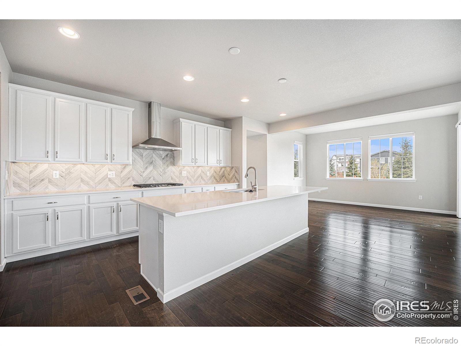 MLS Image #10 for 313  orion circle,erie, Colorado
