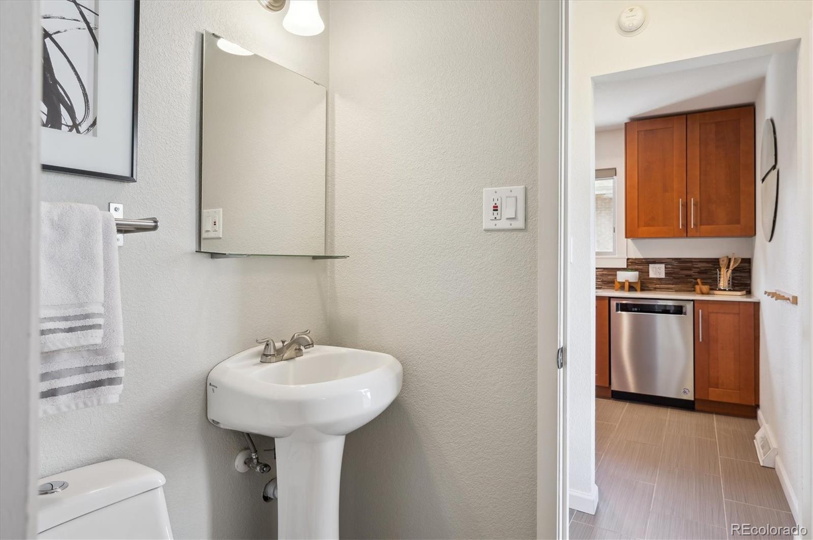 MLS Image #20 for 4625 s huron street,englewood, Colorado