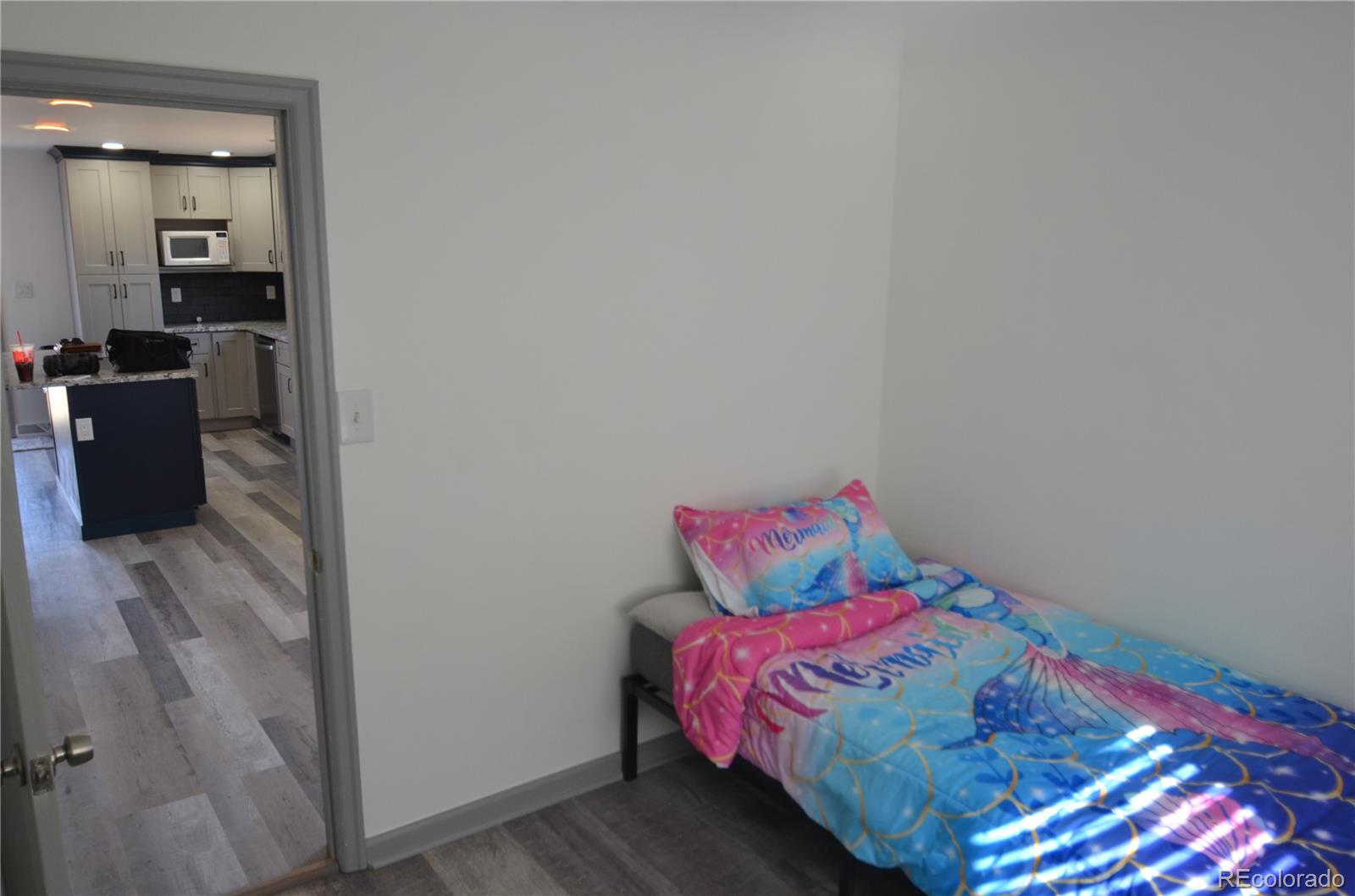 MLS Image #13 for 327  2nd avenue,la salle, Colorado