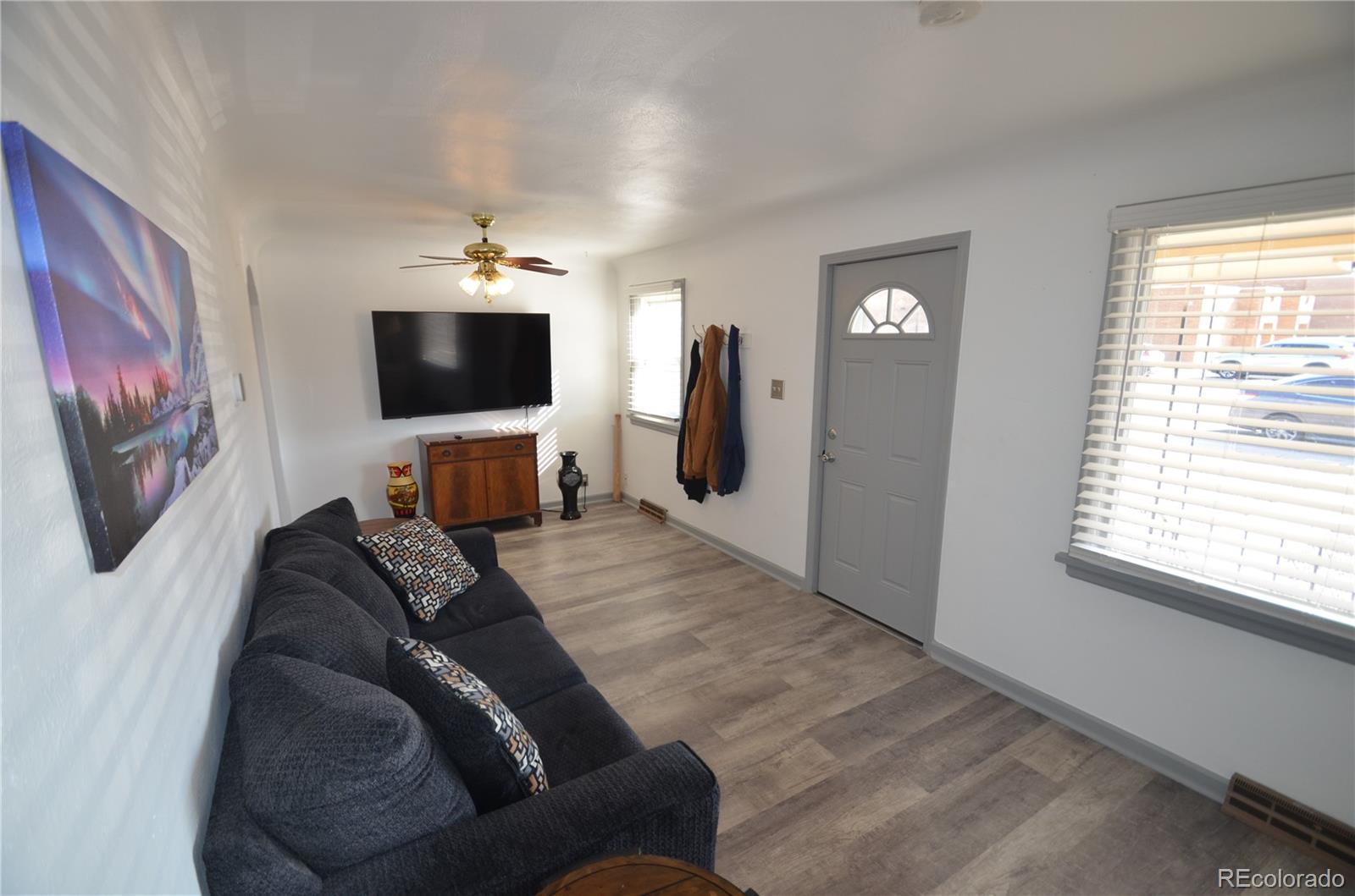 MLS Image #7 for 327  2nd avenue,la salle, Colorado