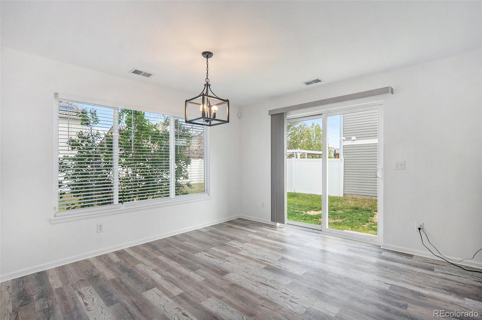 MLS Image #10 for 19153 e 51st avenue,denver, Colorado