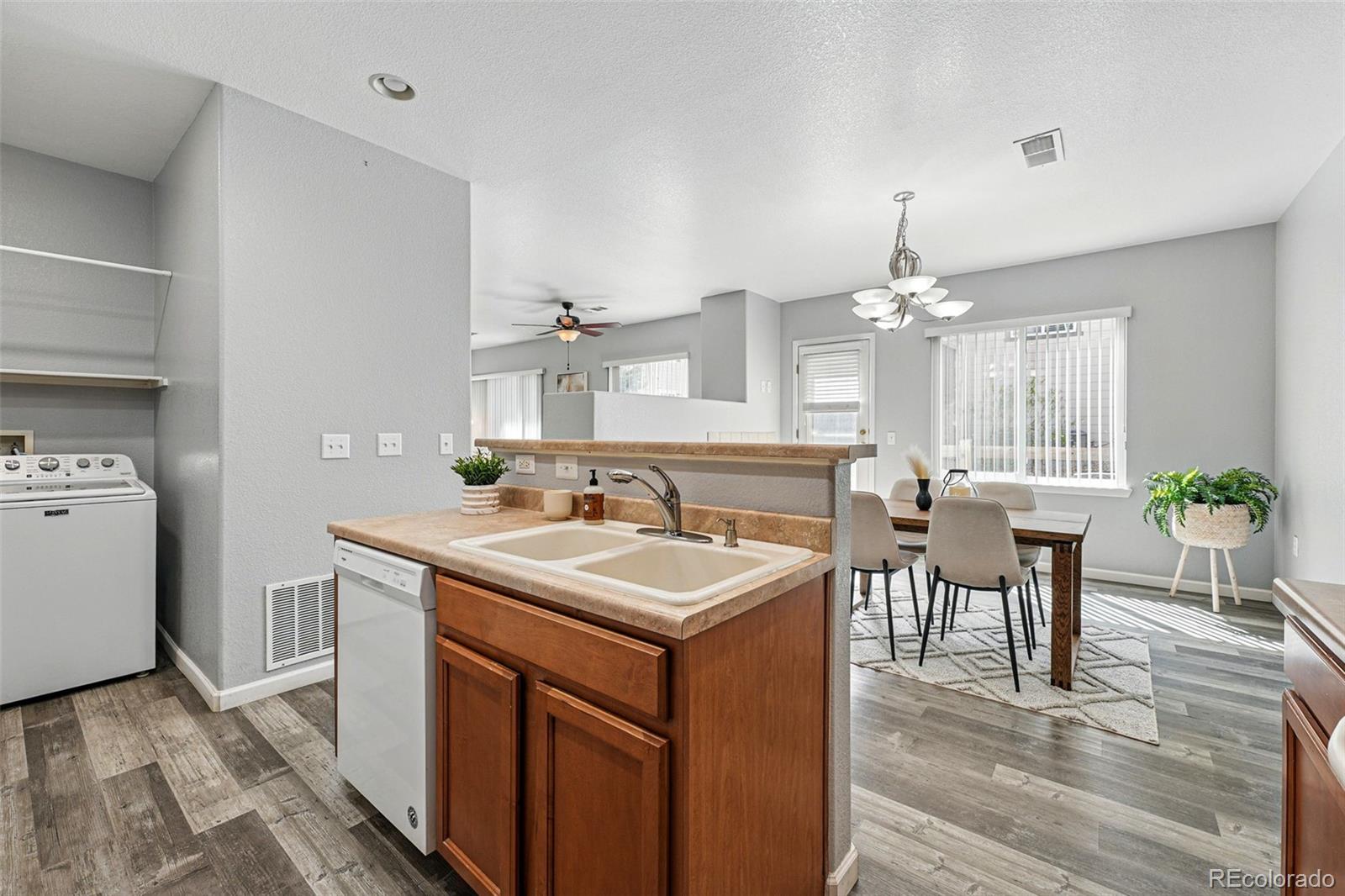 MLS Image #18 for 12925  grant circle a,thornton, Colorado