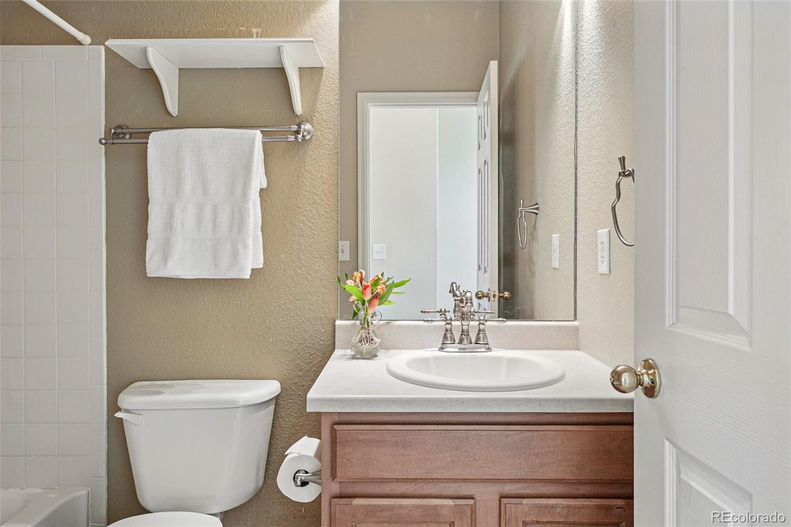 MLS Image #38 for 12925  grant circle a,thornton, Colorado